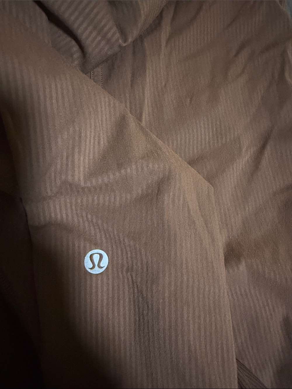 Lululemon Dance Studio Cropped Pants - Picture 6 of 6